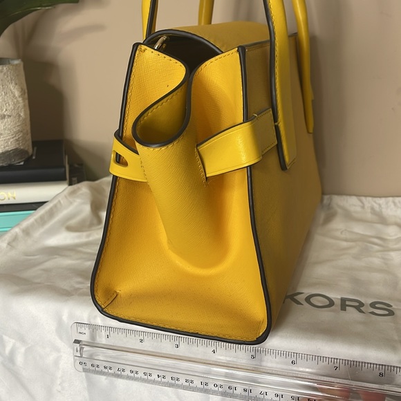 Michael Kors Carmen handbag - Picture 12 of 12